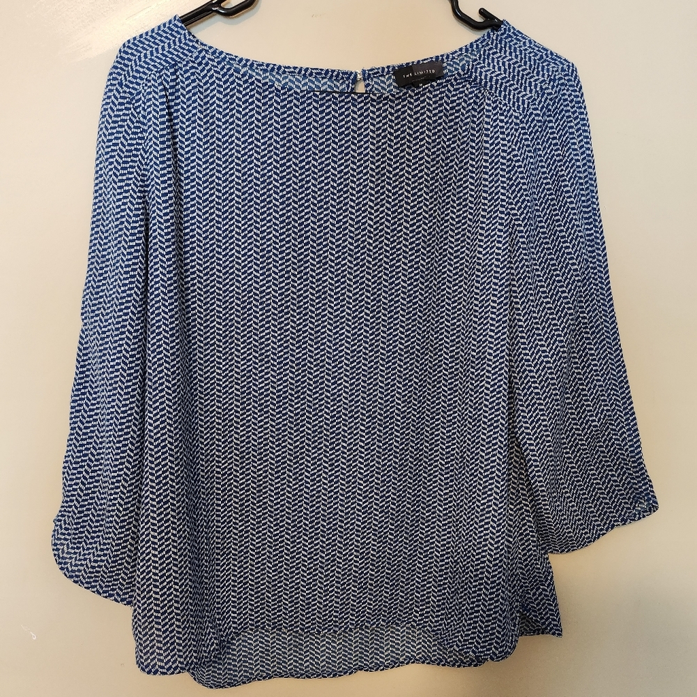 The Limited Flowy Long Sleeve